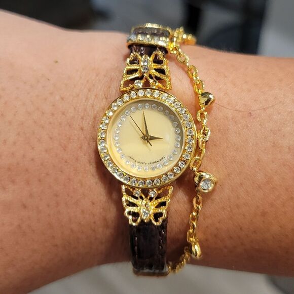 Japan movement Taiwan dial watch with chain decor - Picture 1 of 8